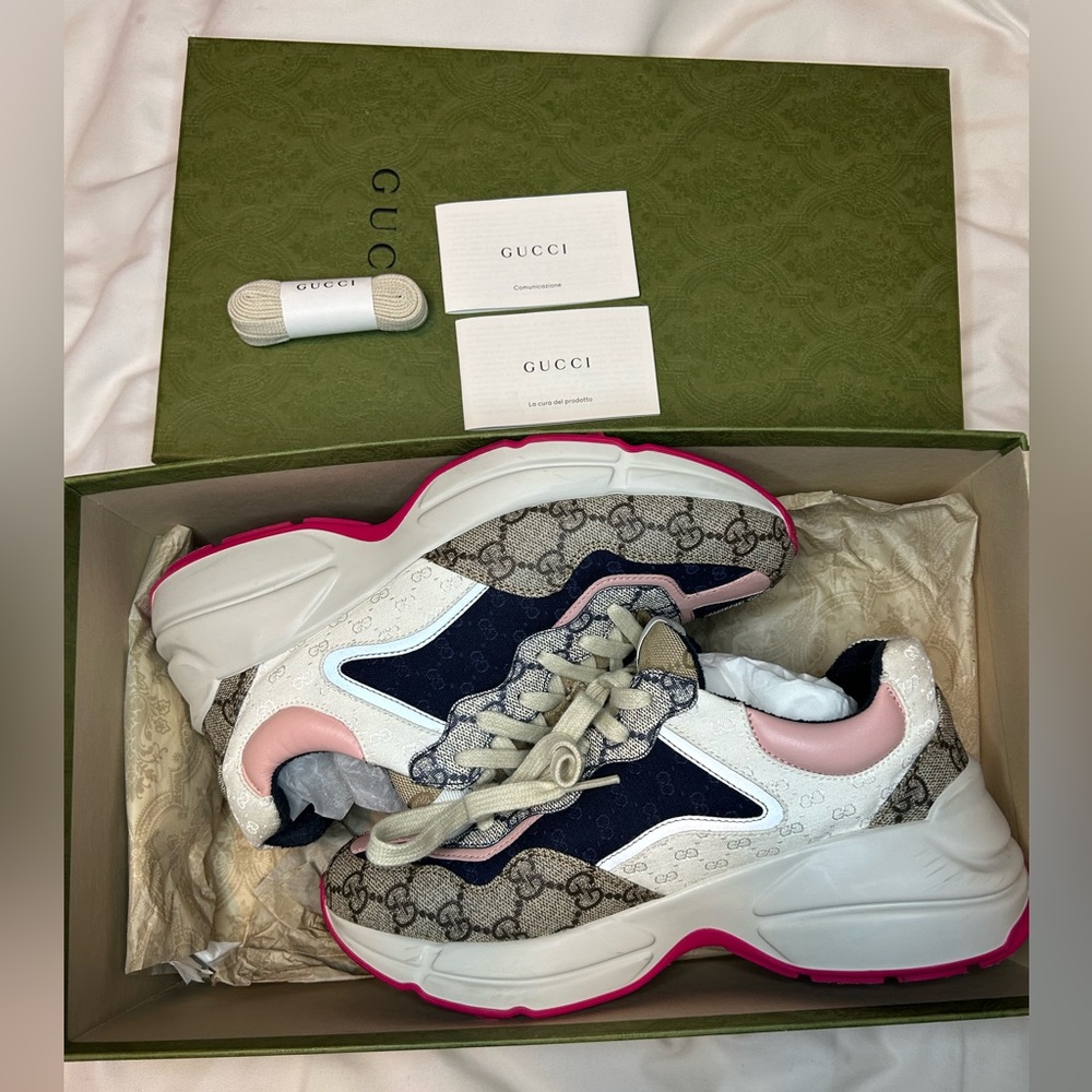 GUCCI Supreme Monogram Mix Womens Rhyton Sneakers 38 London Blue Beige Pale Pink